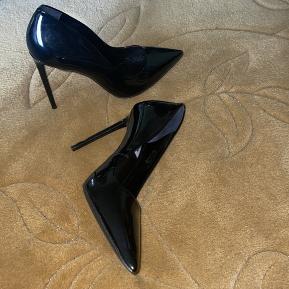Gorgeous stilettos - Picture 3 of 10